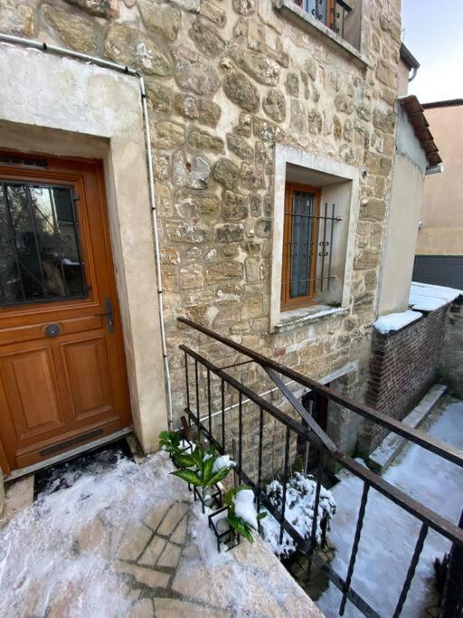 Duplex Minimaliste - 30 Min De Paris Apartment Сент-Уан-л'Омон Екстериор снимка